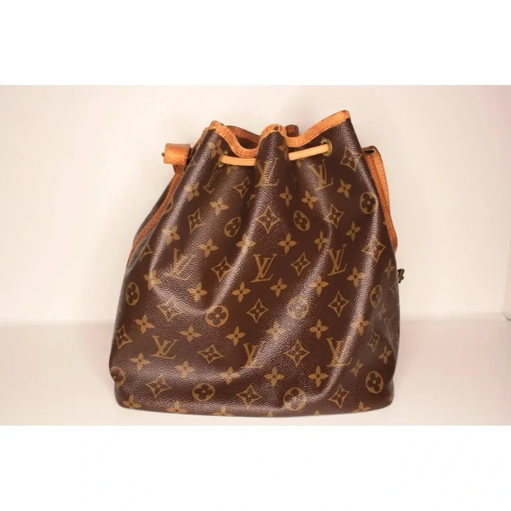Louis Vuitton Petit Noé Monogram Bucket Bag Made in‎ France 2015